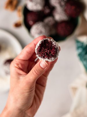 Beet Bliss Balls IG-1